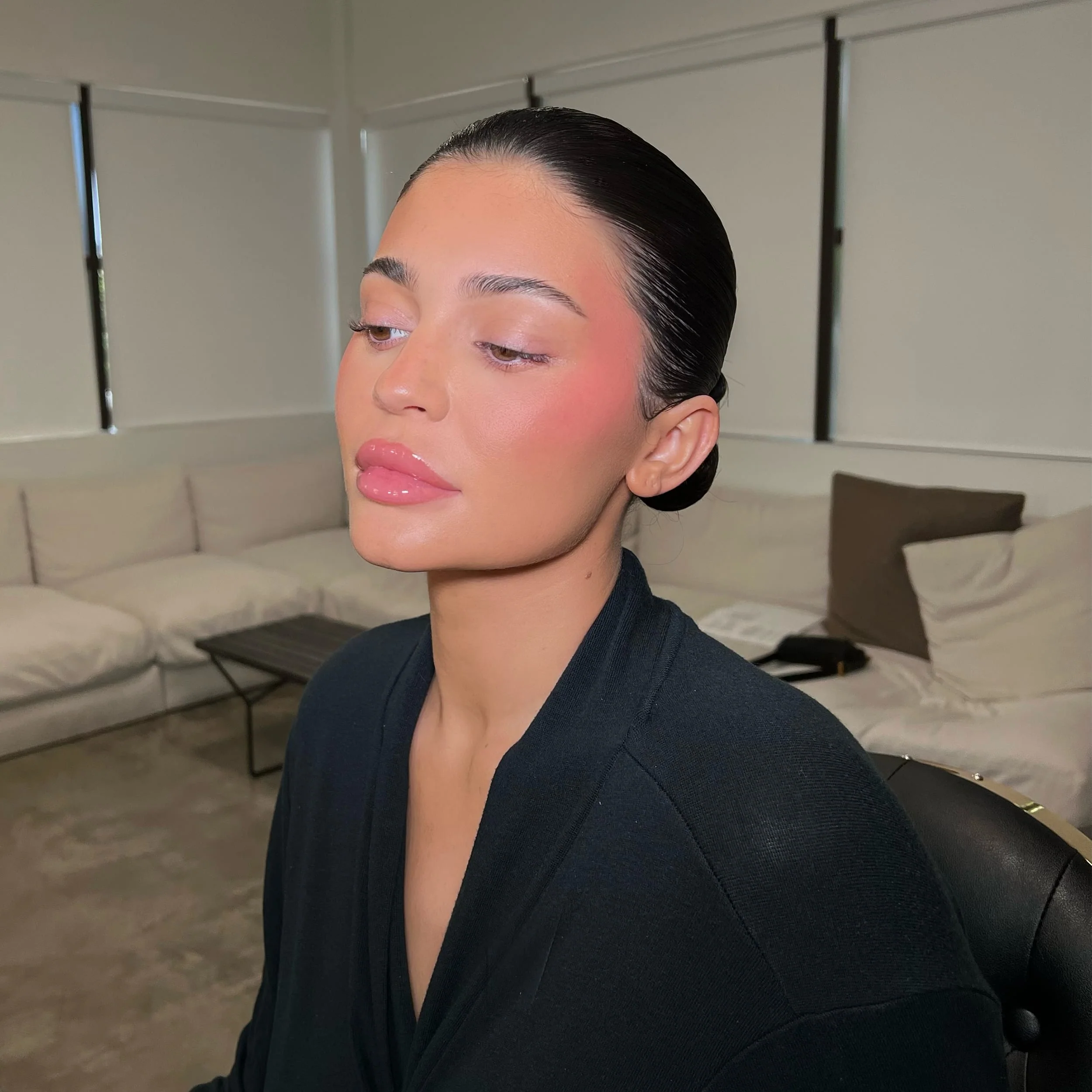 Lip & Cheek Glow Balm - Image 18